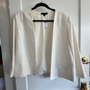 NWT Ann Taylor cream collarless jacket/blazer. 16